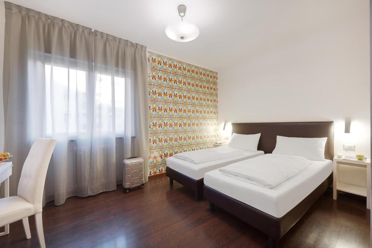 Hotel Asterix Bolzano Exteriör bild